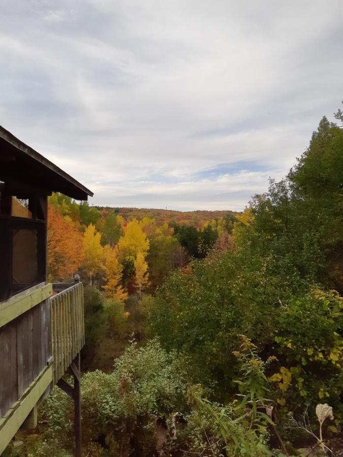 Auberge Ma Maison Hotel Sainte-Melanie ภายนอก รูปภาพ